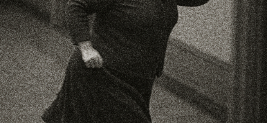 Surveillance Photo of (maybe) Rahooney